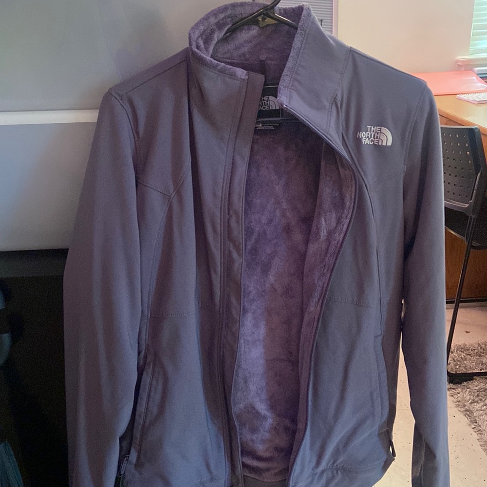 Almost brand new worn outside 1 time! Waterproof and very warm!